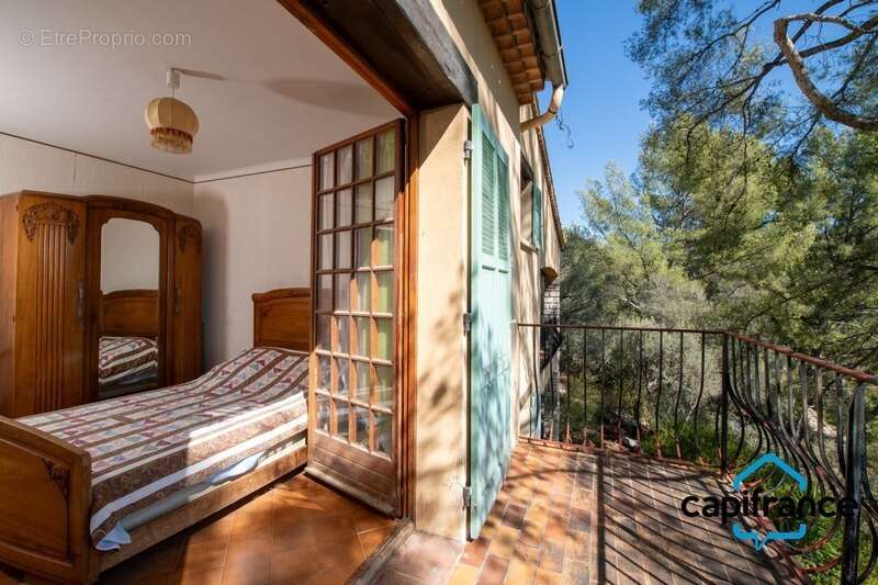 Maison à LA VALETTE-DU-VAR