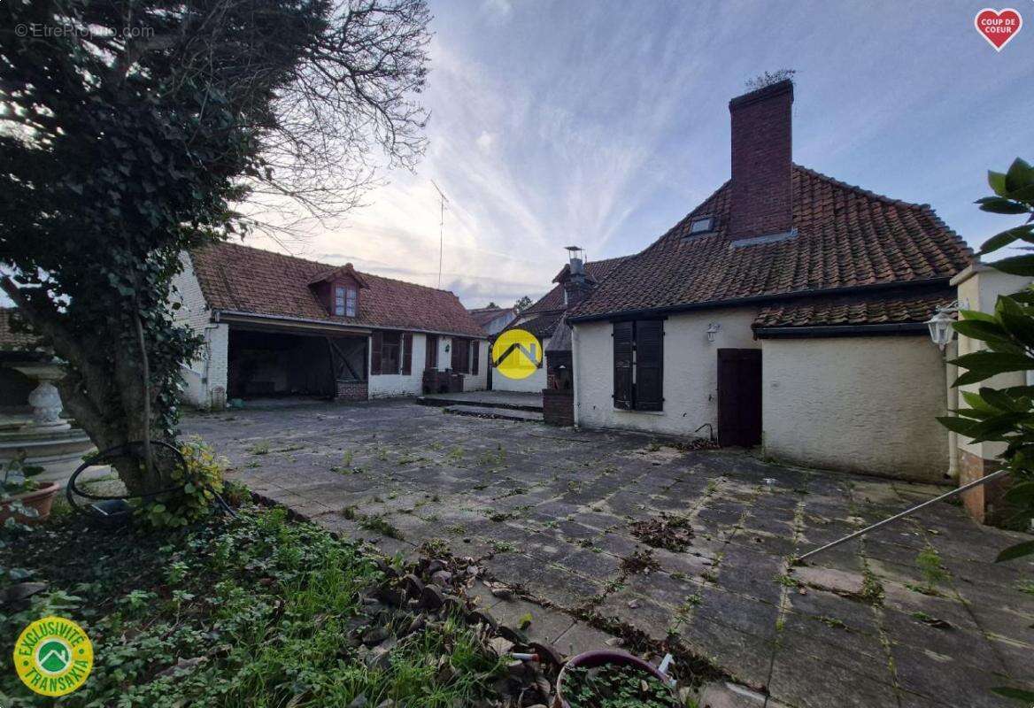 Maison à BEAURAINVILLE