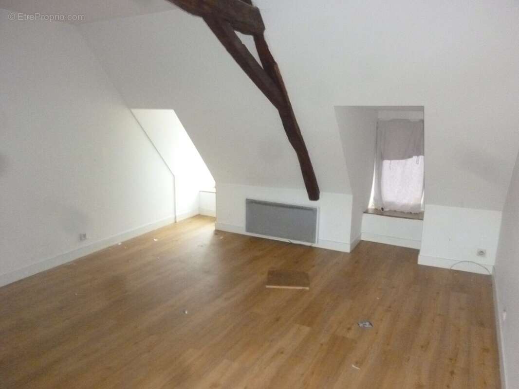 Appartement à LOUE