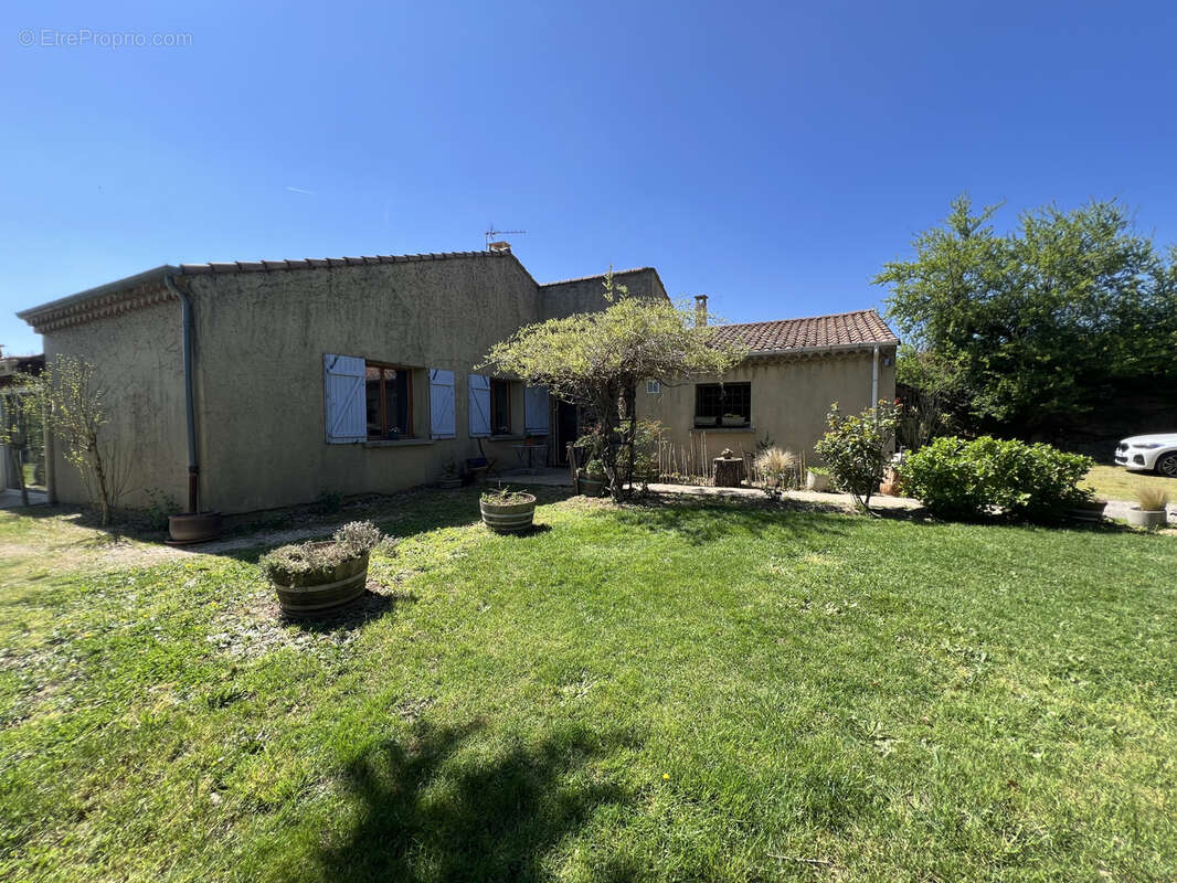 Maison à SAINT-ROMAIN-DE-LERPS