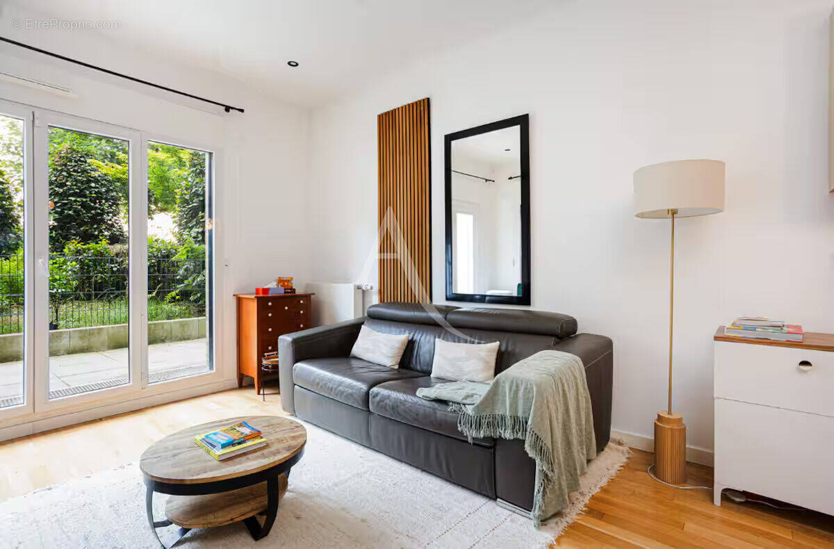 Appartement à SURESNES