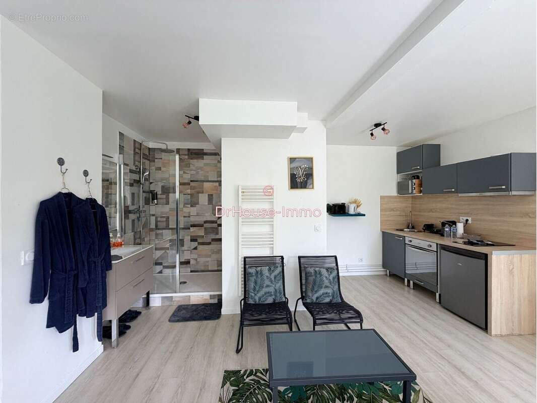 Appartement à CHALIFERT