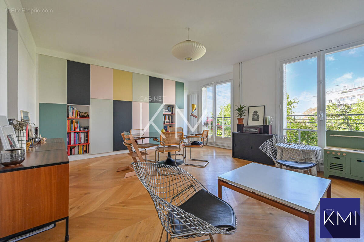 Appartement à PARIS-19E