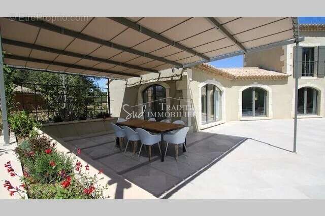 Maison à MAUSSANE-LES-ALPILLES
