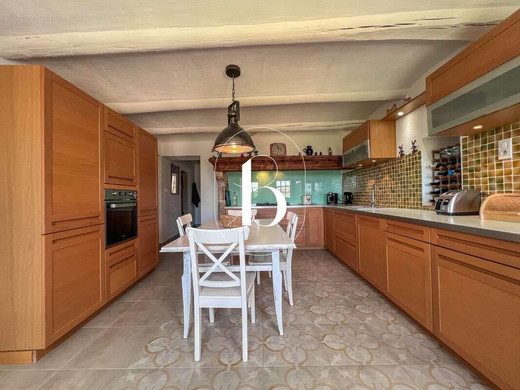 Maison 185 m² à Goudargues  - photo 15