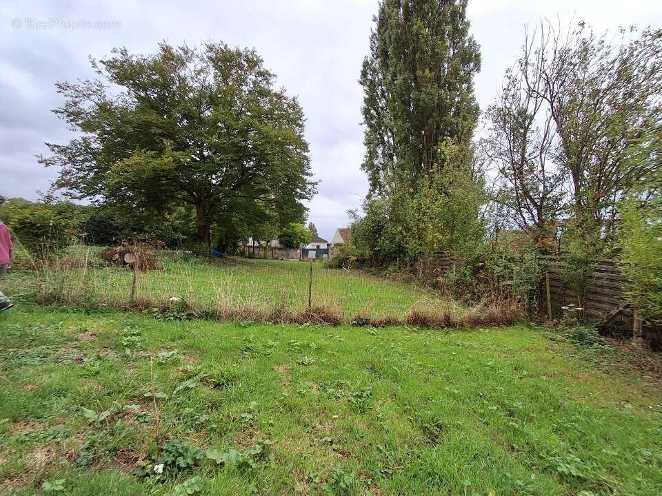 Terrain à CORMEILLES-EN-VEXIN