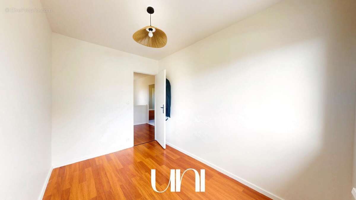 Maison à SAINT-PIERRE-SUR-DIVES