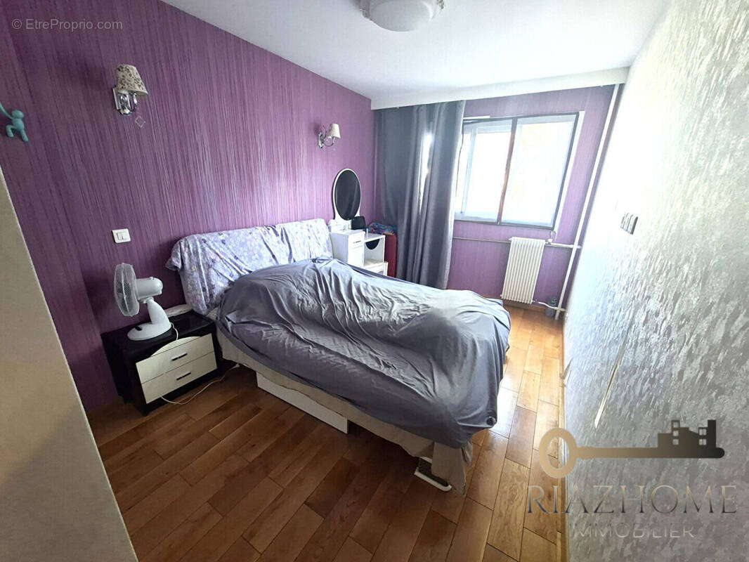 Appartement à LE BOURGET