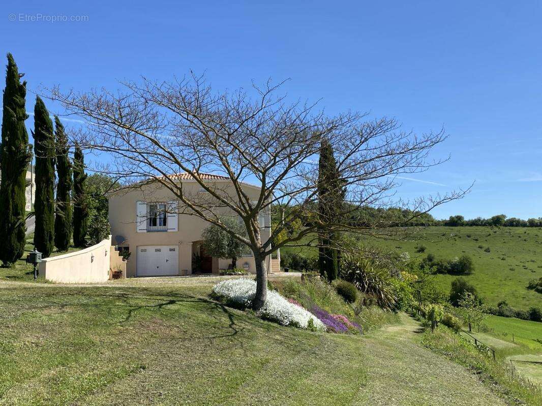 Maison à GURAT