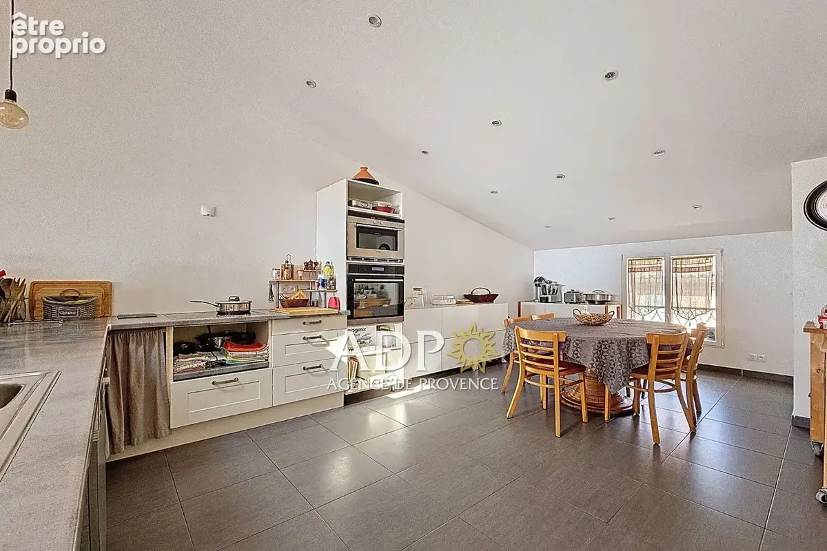 Maison 5 pièces 140 m² à vendre à Saint-Cezaire-Sur-Siagne (06530) - photo 3
