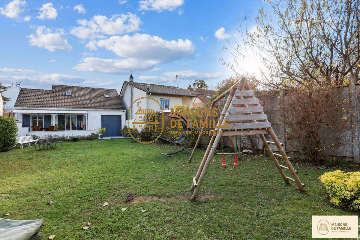 Maison à VERNEUIL-SUR-SEINE