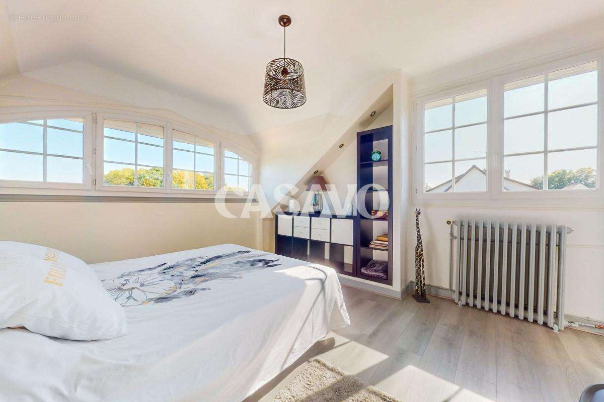 Maison à BOUFFEMONT