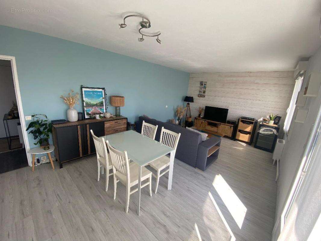 Appartement à REZE