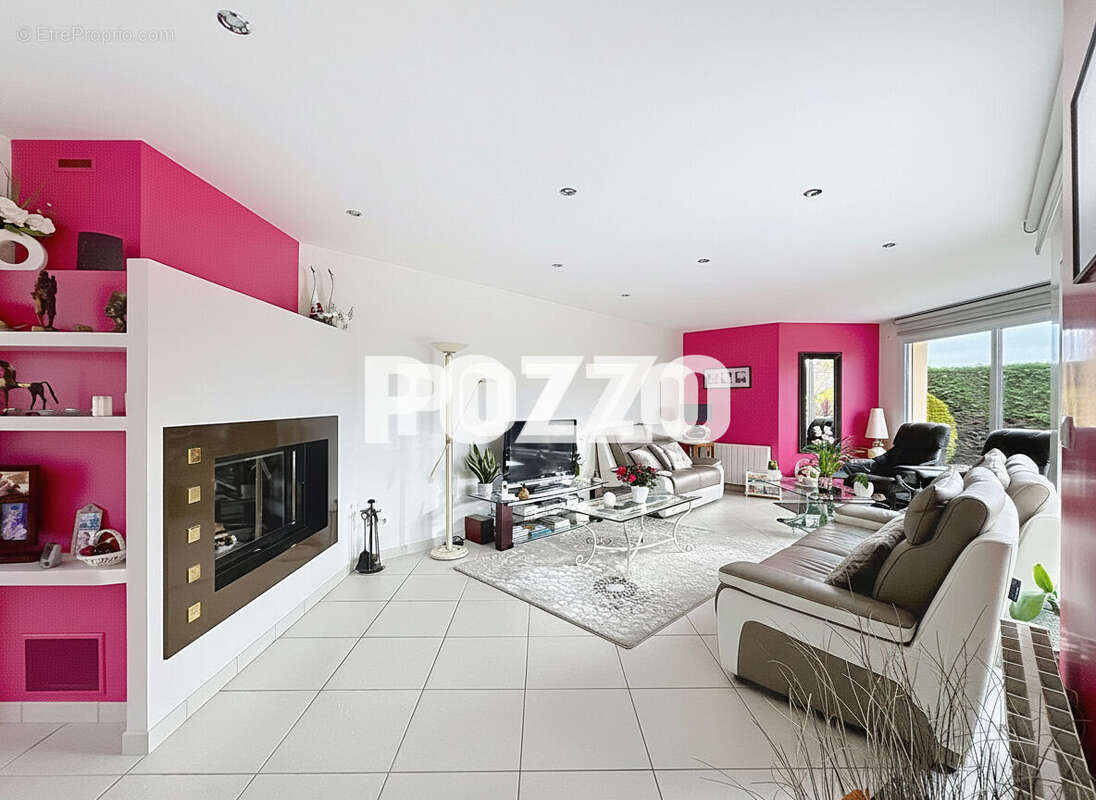 Maison à MONTMARTIN-SUR-MER