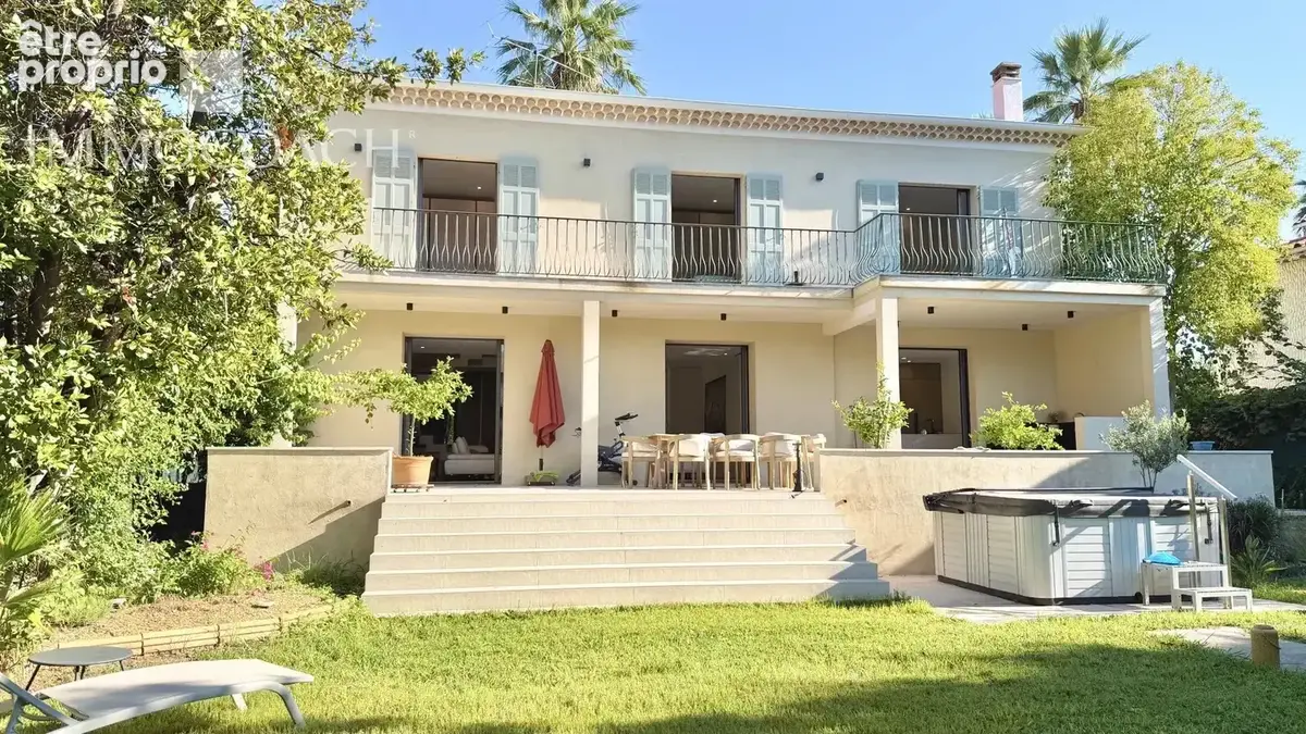 Maison à HYERES