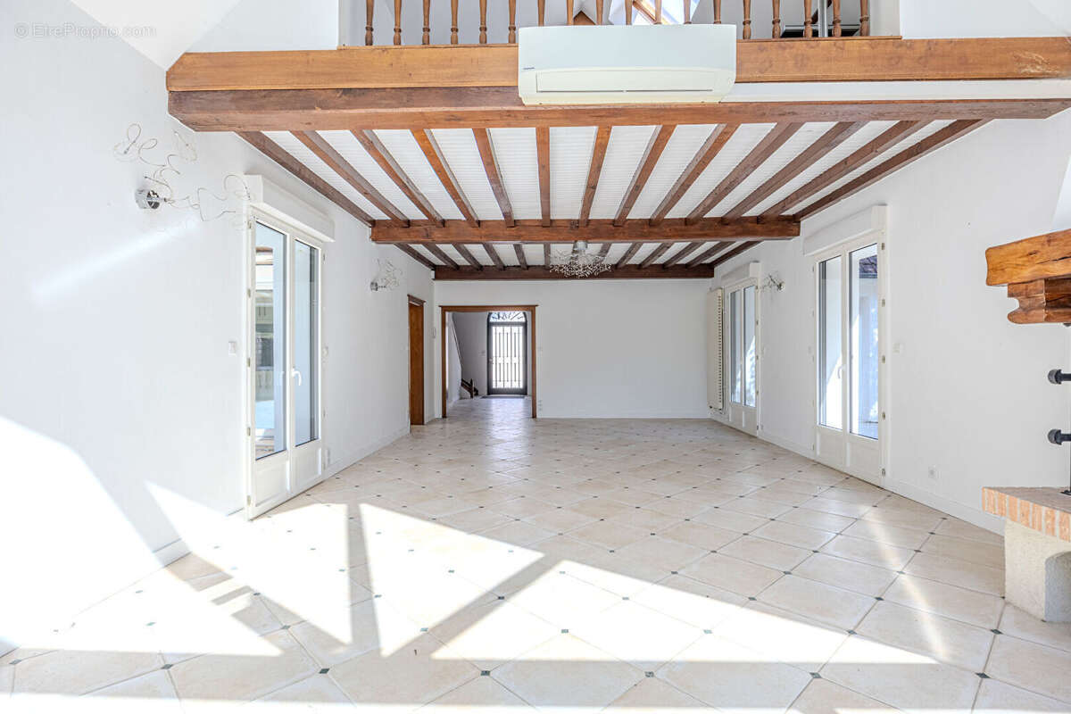 Maison à BRAY-SUR-SOMME