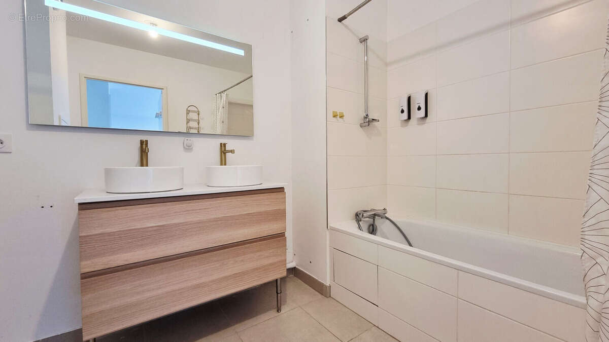 Appartement 4 pièces de 85 M² avec Terrasse  - SARTROUVILLE - photo 5
