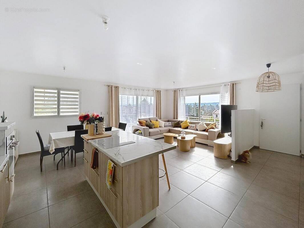 Photo 1 - Maison à ESTRABLIN