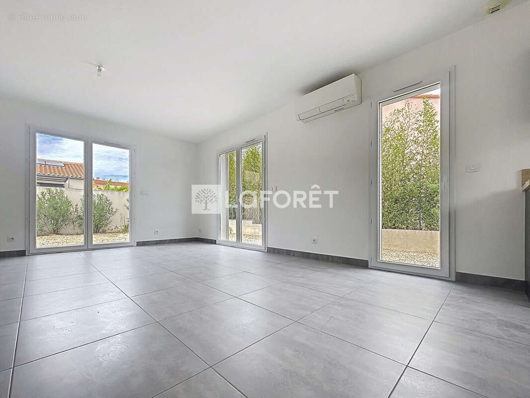 Maison à LATOUR-BAS-ELNE