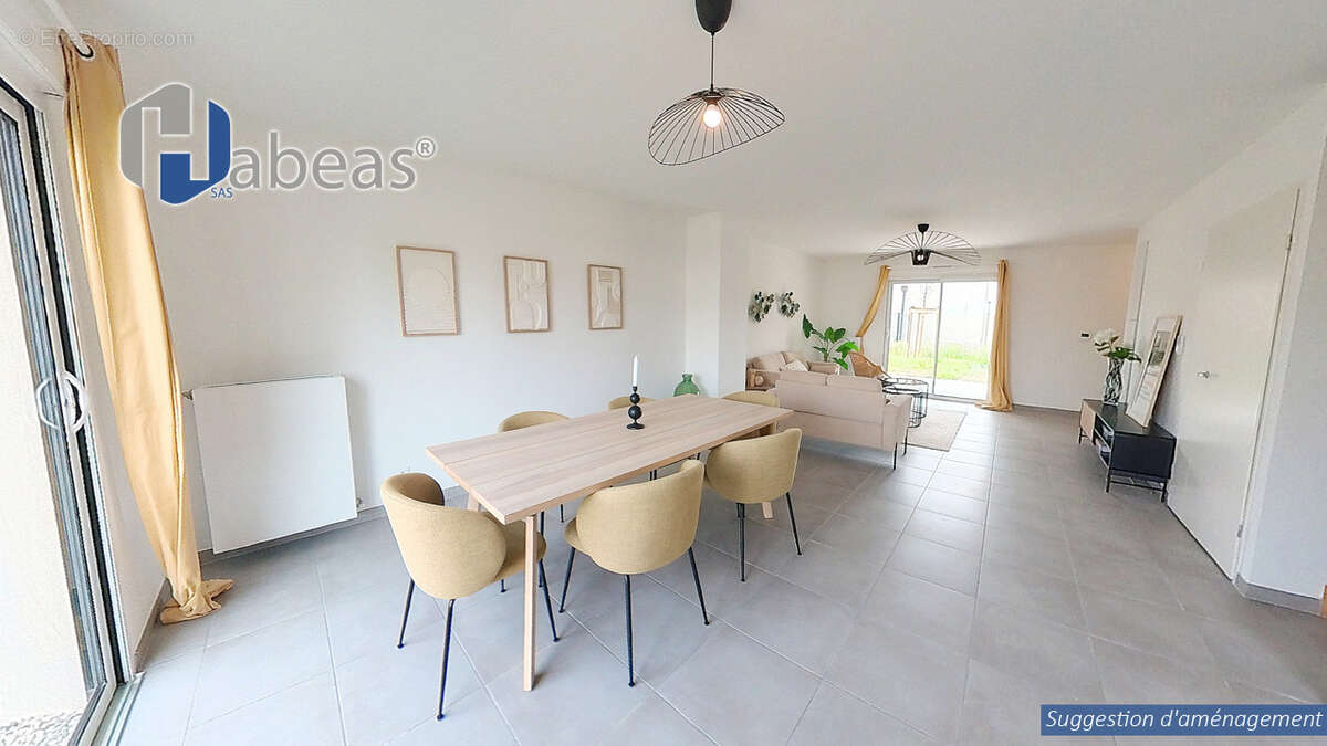 Maison à SAINT-PIERRE-DE-CHANDIEU