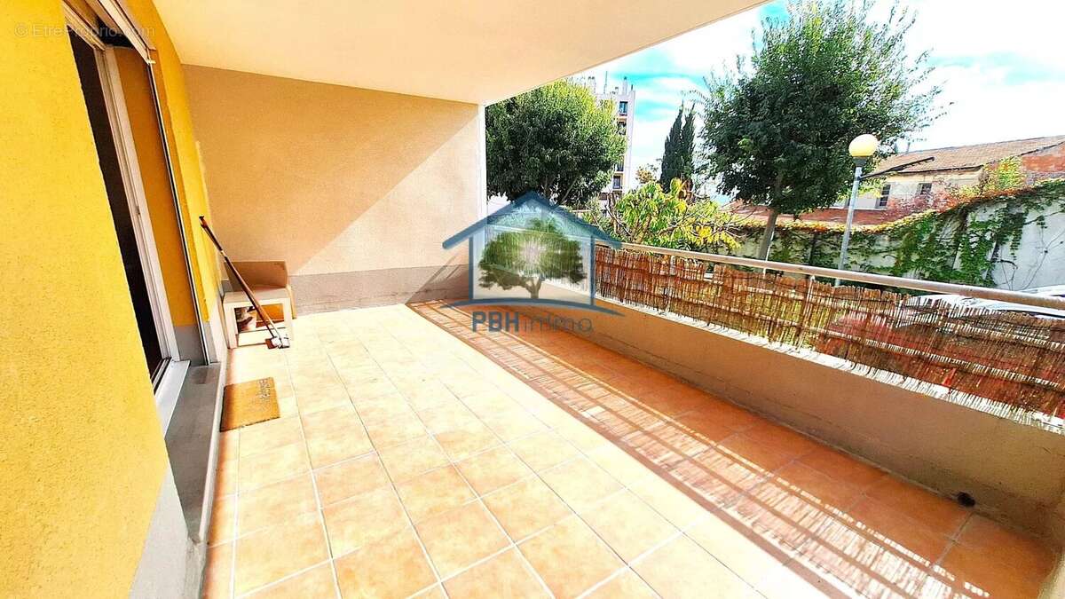 Appartement à MARSEILLE-15E