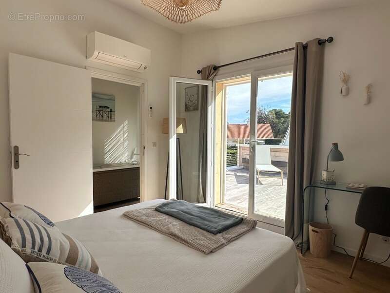 Sublime Villa Récente - piscine - vue panoramique sur la mer - Pietrosella - résidence privée - proximité plage d'argent - comme - photo 10