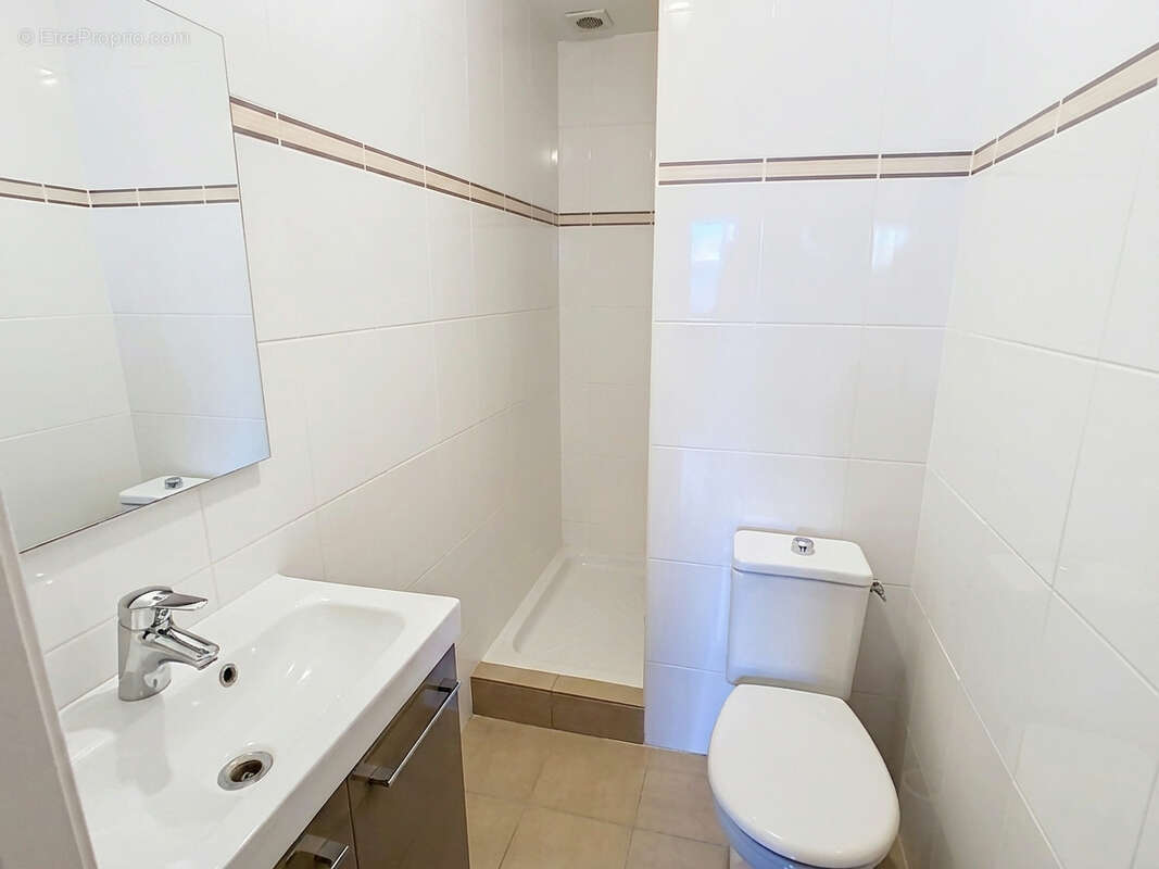Appartement à SAINT-LAURENT-SUR-SAONE
