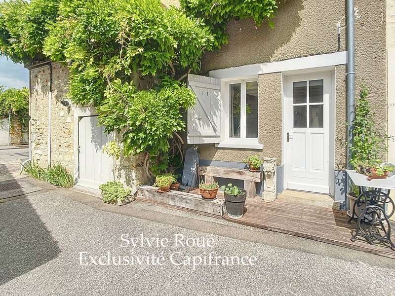 Appartement à VILLIERS-SAINT-FREDERIC