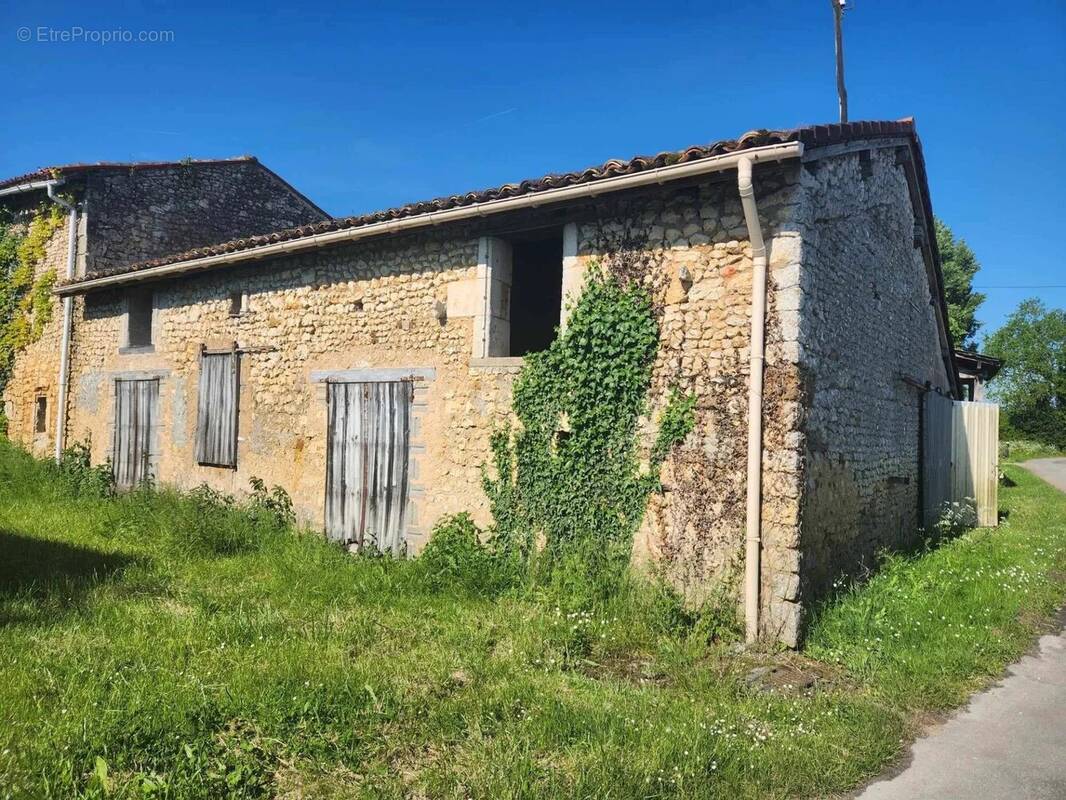 Maison à COUX
