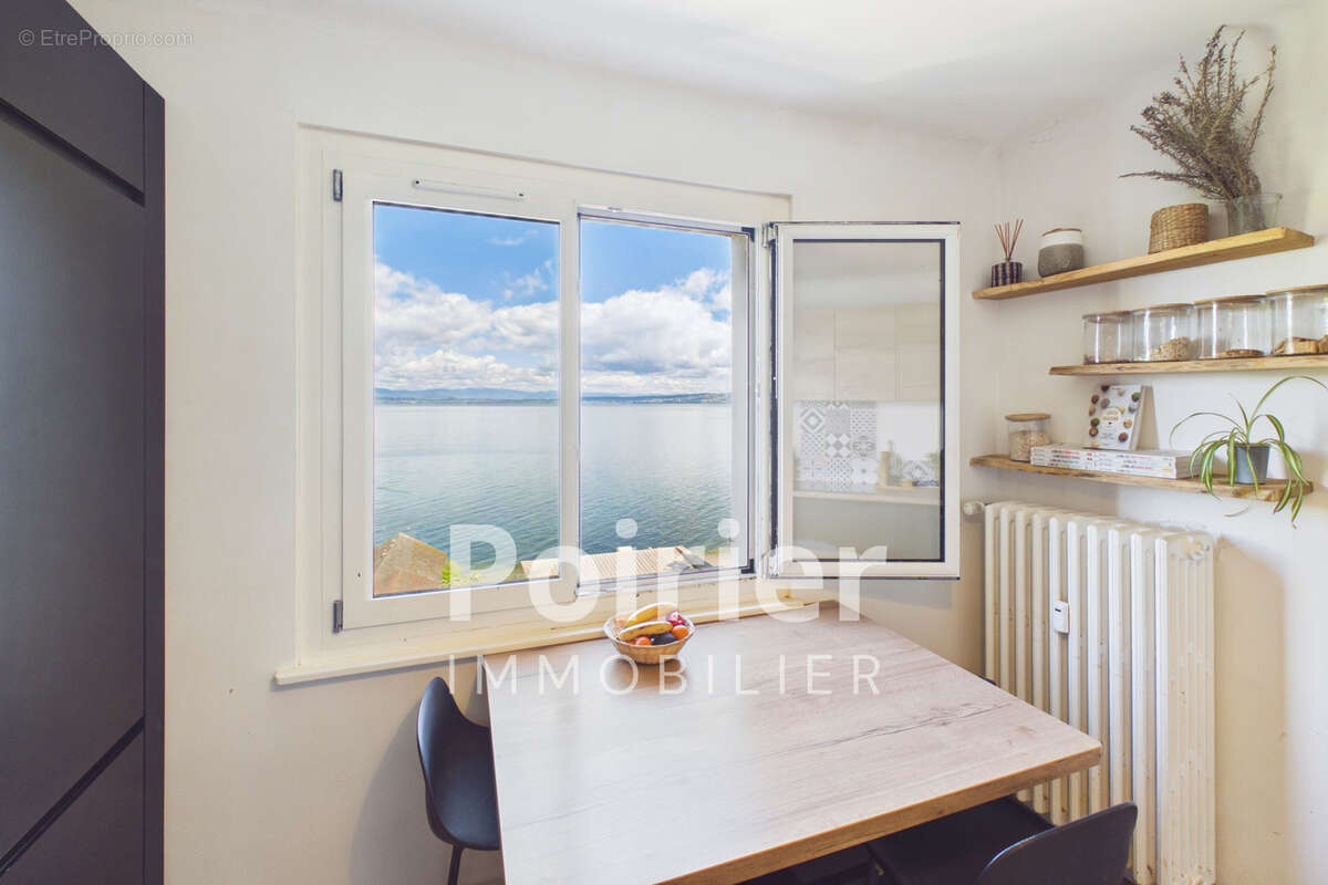 Appartement à EVIAN-LES-BAINS