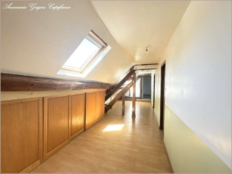 Maison de village, 214 m², 5 chambres, sejour de 100 m² - photo 7