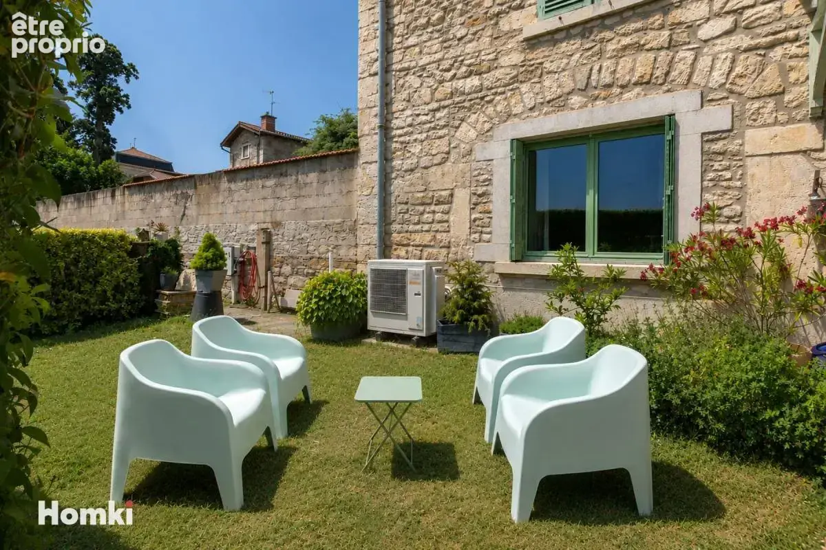 Maison de ville T5 de 215 m² à Lucenay 69480 - photo 3
