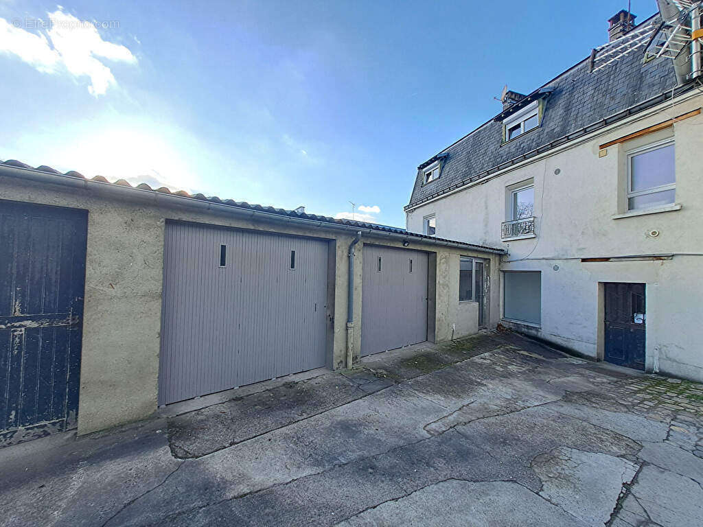 Appartement à SAINT-REMY-LES-CHEVREUSE