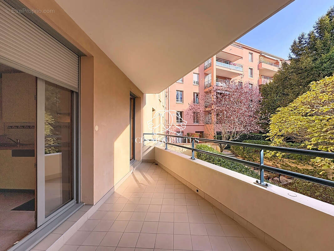 Appartement à LYON-1E