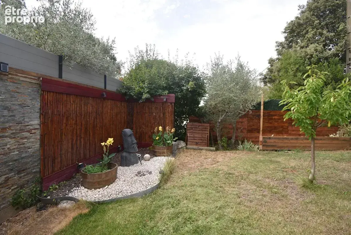 Villa 145 m² plain-pied, piscine  au sel, chauffée & pool house, 1 300 m² de terrain - photo 17