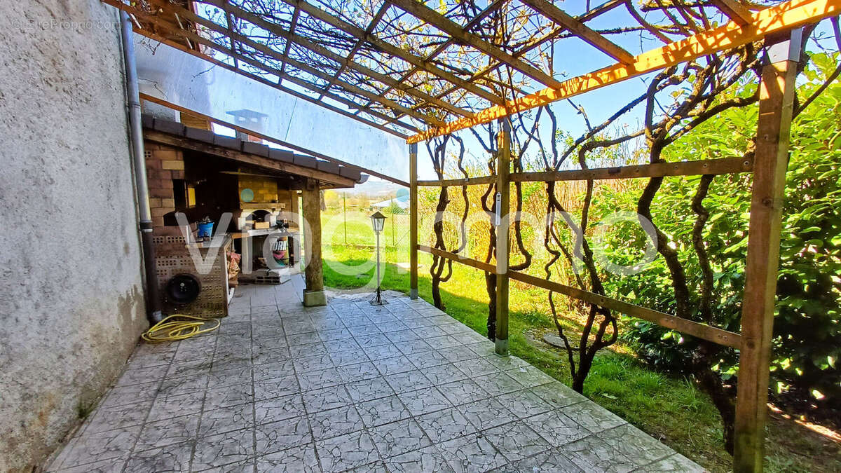 Maison à SAINT-ONDRAS