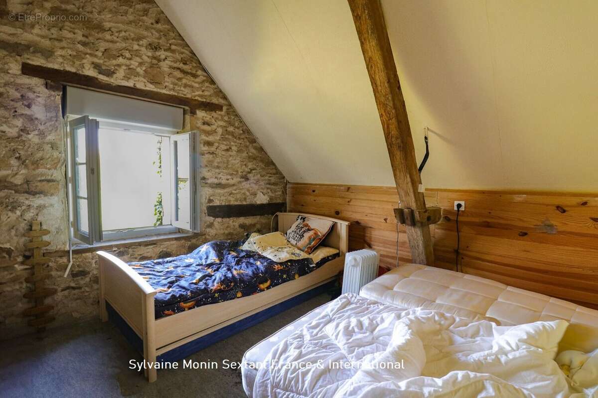 Grande maison familliale de 5 chambres offrant de superbes volumes et une dépendance exceptionnelle dans un cadre privilégié - photo 11
