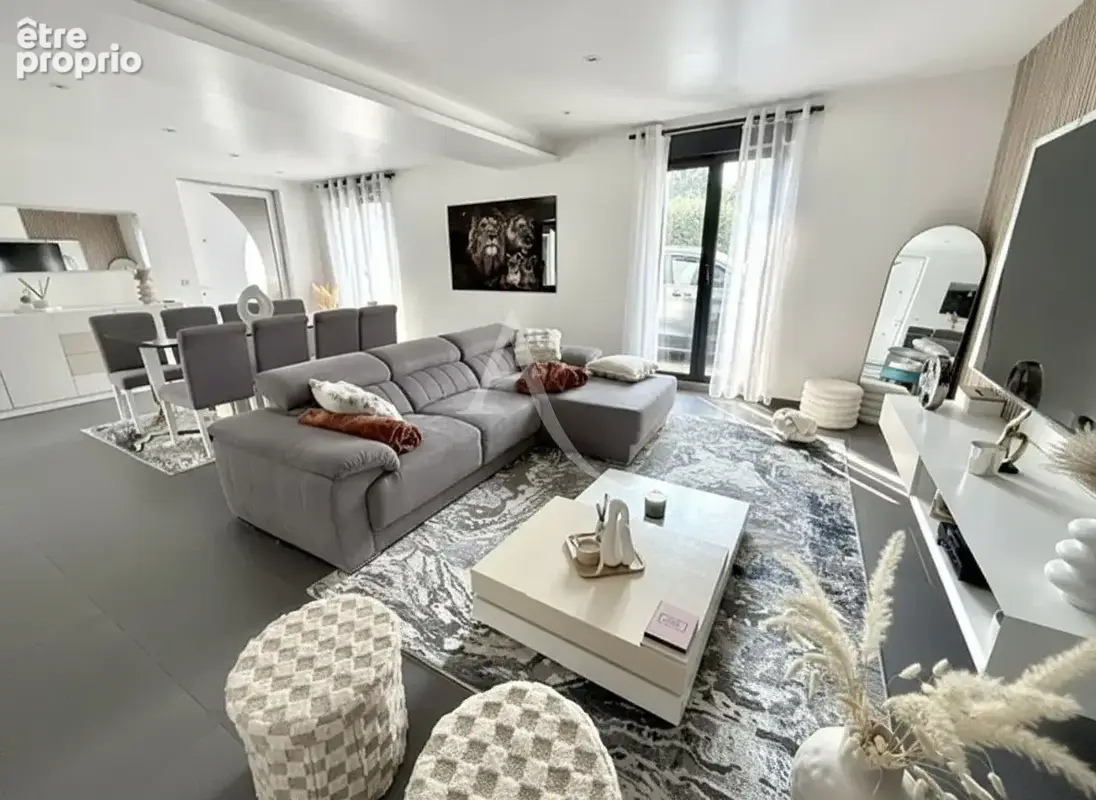 Maison Villeneuve Saint Denis 6 pièces environ 180 m2 - photo 4