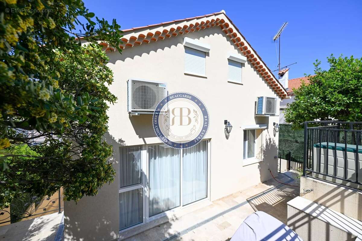 A vendre –maison – antibes /ilette - 4 chambres. - photo 12