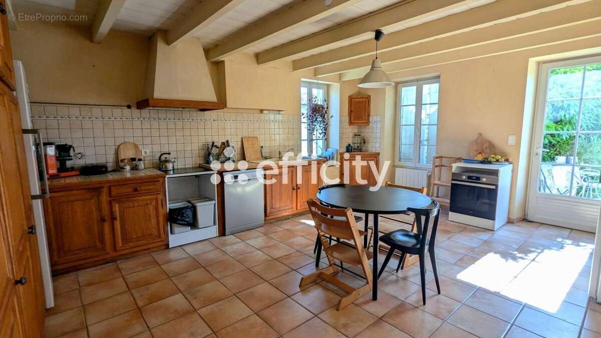 Maison à ANGEAC-CHAMPAGNE