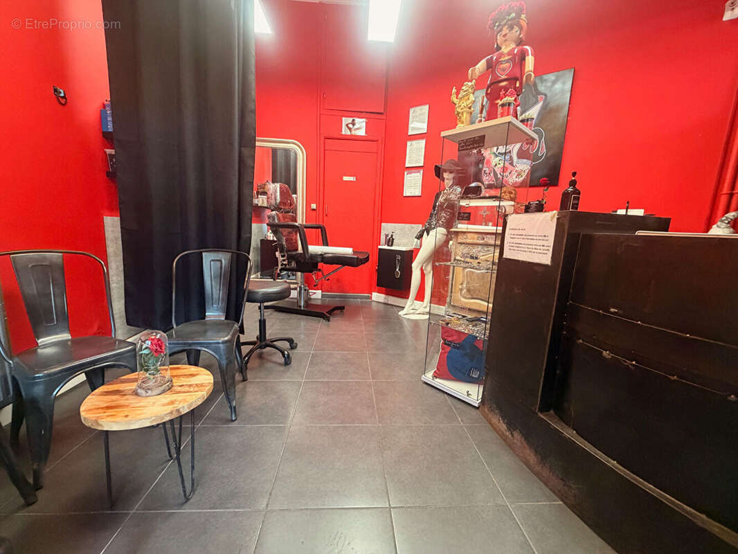 Commerce à MARSEILLE-7E