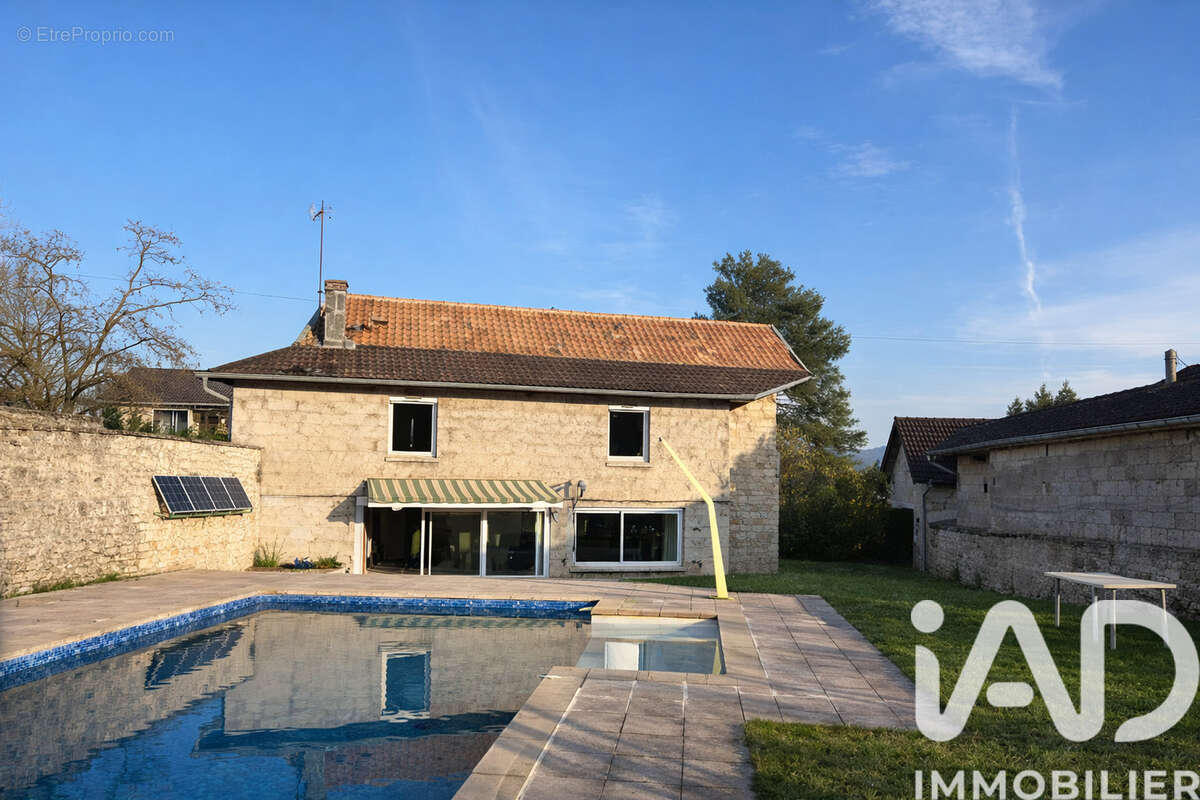 Photo 2 - Maison à DOLE