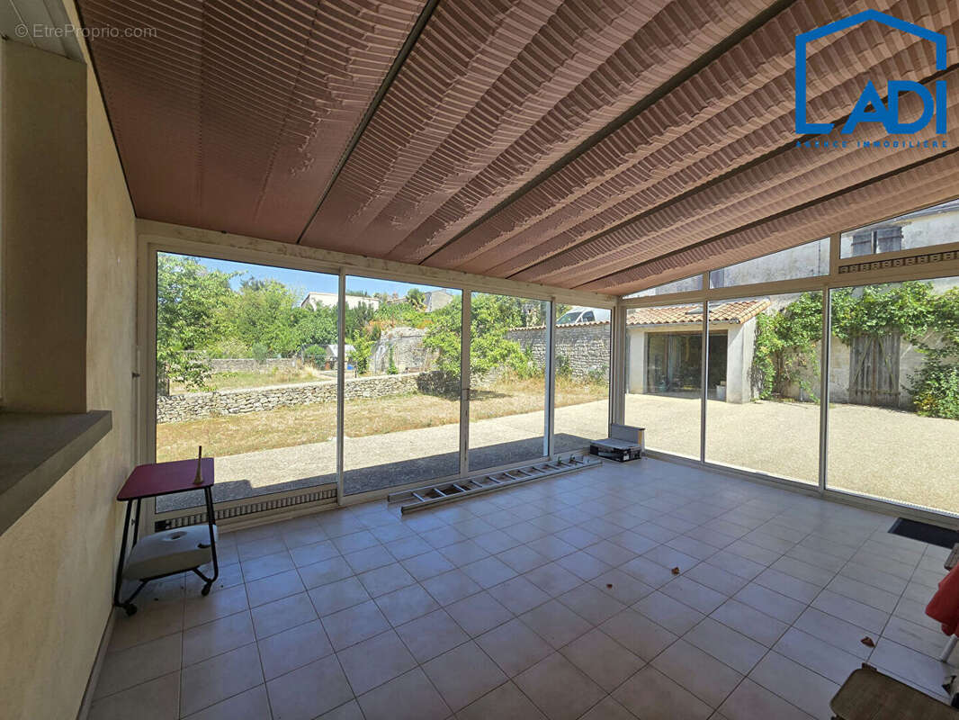À VENDRE, Pavillon avec beau terrain à Saint-Maixent-l'École - photo 11