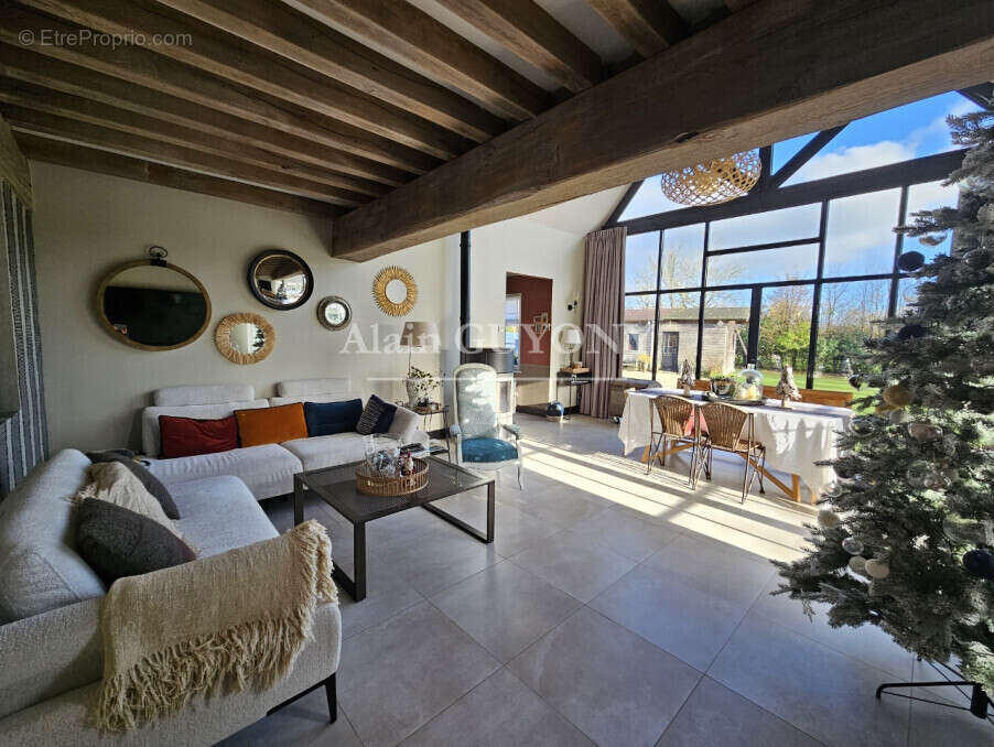 Maison à PONT-L&#039;EVEQUE