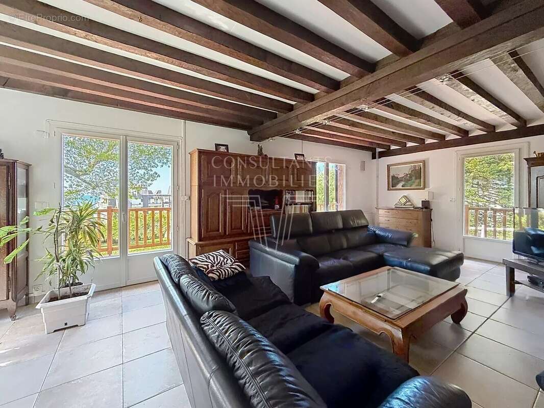 Maison à TROUVILLE-SUR-MER