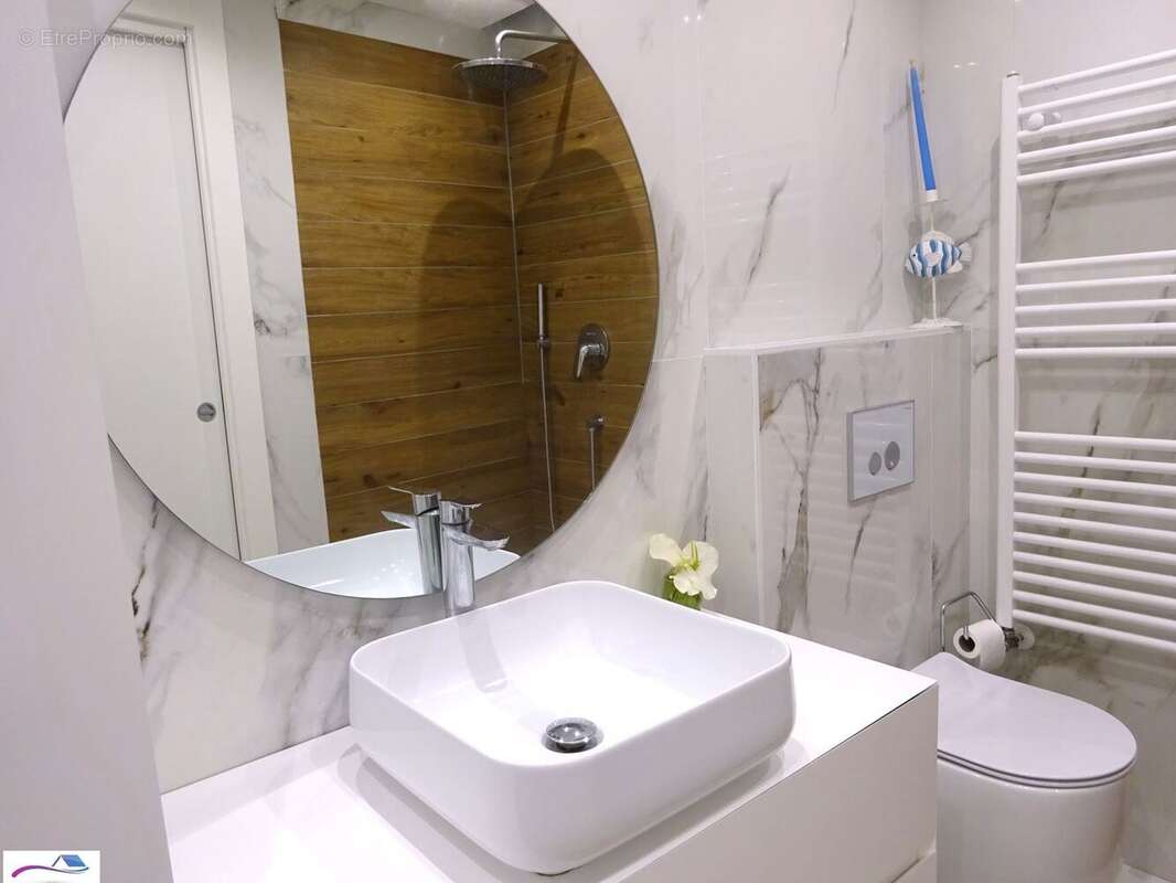 Appartement à MANDELIEU-LA-NAPOULE