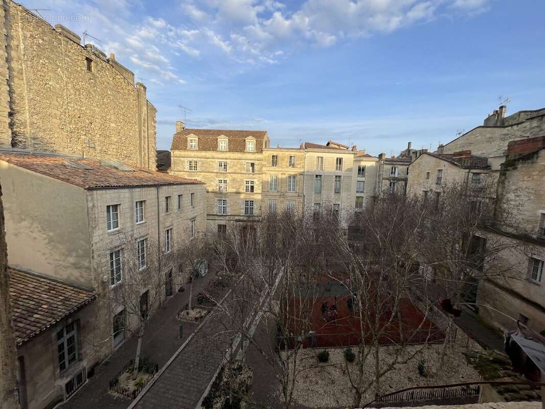 Appartement à BORDEAUX
