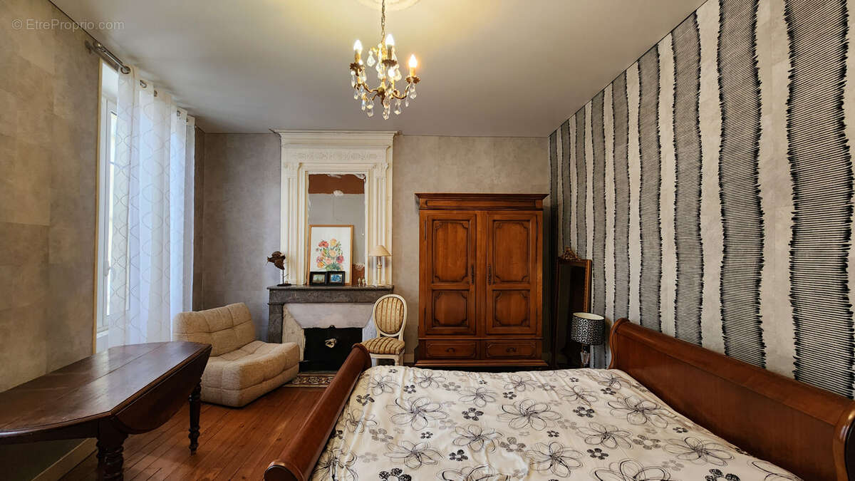 Maison à SAINT-ANDRE-DE-CUBZAC