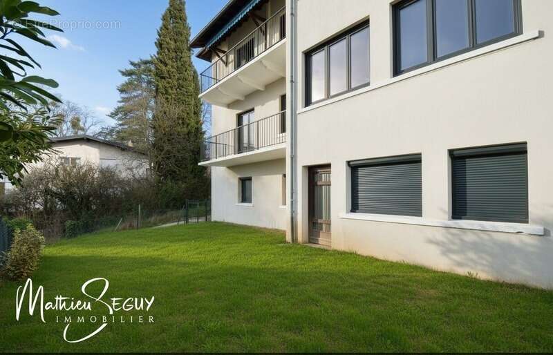 Appartement à CHARBONNIERES-LES-BAINS