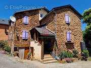 Maison à LAVAL-ROQUECEZIERE